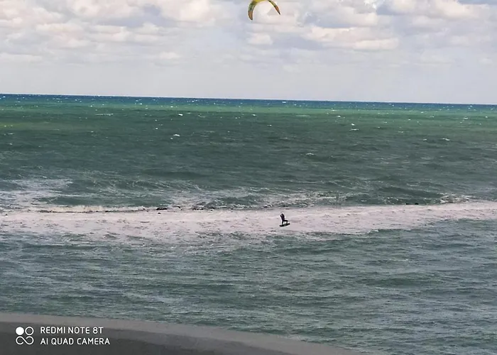 Domus - Cesare - בארי